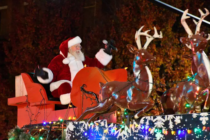 Where to Find Santa Claus Parades in Barrie This Weekend: 2025 Schedule