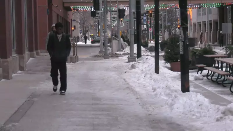 Winnipeg Braces for 'Yo-Yo Weather' and Significant Snowfall on December 16, 2025