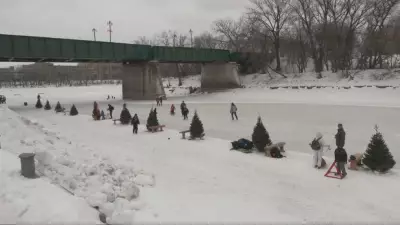 Winnipeg's Iconic Forks River Trail Opens for New Year's Day Skating