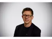 AI Guides Holiday Travel: How Aviation Uses Tech for Smoother Journeys