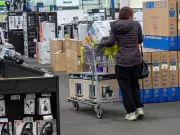 AI Influenced Over 20% of Canadian Cyber Week Orders, Salesforce Reports