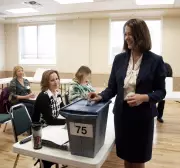 Alberta Politicians Face Recall Petitions: Key Facts and Context