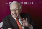 Berkshire Hathaway Enters New Era as Warren Buffett Steps Back