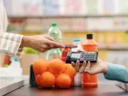 Canada's Food Prices to Rise 4-6% in 2026, Exposing a 'Missing Middle' in Economy