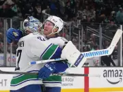 Canucks Edge Kraken 3-2 in Shootout on Lankinen's Heroics, Face Tocchet's Flyers Next