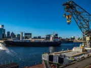 Carney's Export Goal Faces Port Capacity Crunch: Analysts Warn of Decade-Long Upgrades