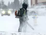 Edmonton Braces for 15 cm Christmas Eve Snowstorm, RCMP Urges Safety