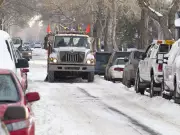 Edmonton Lifts Phase 1 Parking Ban on Major Routes After Snow Clearing Progress