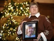 Edmonton Parents Find Holiday Hope After Loss: 'Built to Survive'