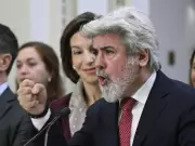 Lincoln Calls for Rodriguez to Resign: Quebec Liberal Party at a Crossroads