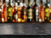 Ontario to Cut Alcohol Discount for Restaurants, Raising Bar Prices in 2026