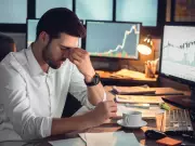 The Worried Investor's Guide to 2026: Navigating AI Risks and Inflation