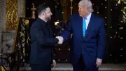 U.S. Offers Ukraine 15-Year Security Guarantee as Trump Hosts Zelenskyy
