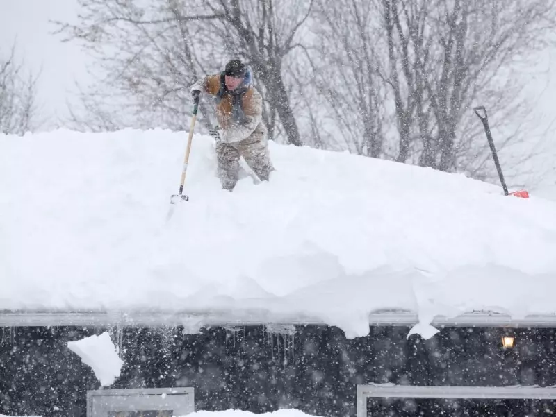 Barrie Homeowners: When to Clear Snow from Your Roof to Prevent Collapse