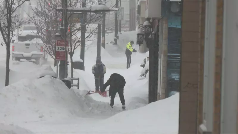 Barrie Residents Battle Heavy Snowfall: A Community Digs Out After Major Winter Storm