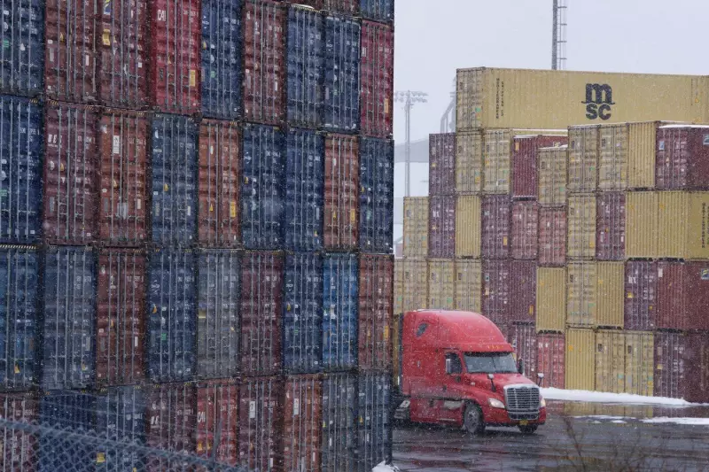 Canada's Trade Deficit Narrows in October, Beating Analyst Forecasts