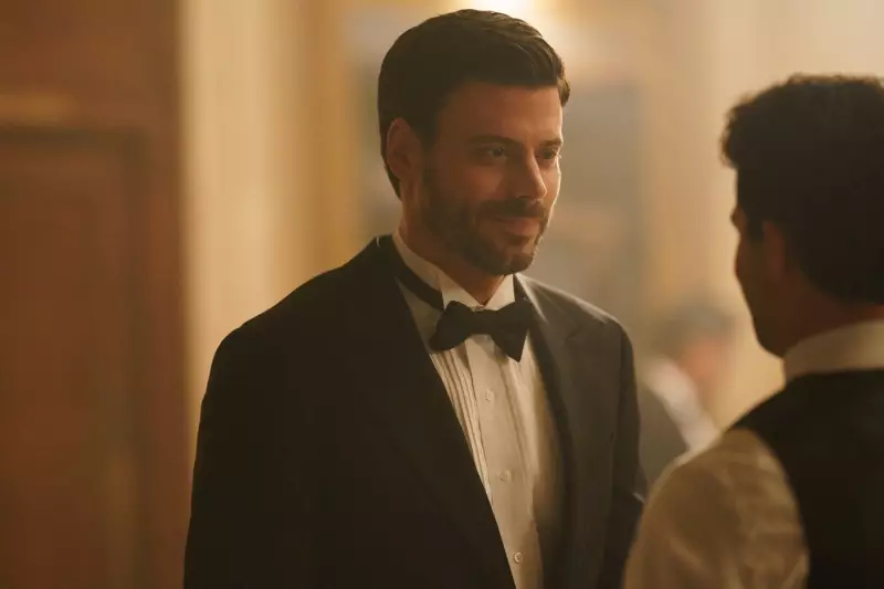 François Arnaud on Fame, Fans, and Online Firestorms from 'Heated Rivalry'