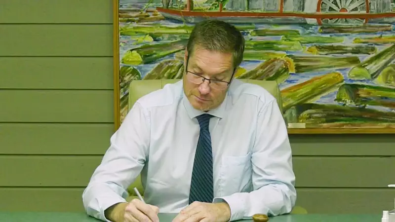 Integrity Commissioner Probes Sudden Resignations of Callander Mayor and Councillor