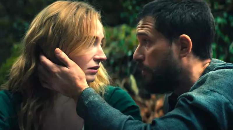 Kit Harington & Sophie Turner Reunite in Gothic Horror 'The Dreadful'