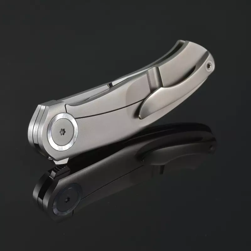 Knife Threat at Guelph Business: Two Employees Targeted, Suspect Sought