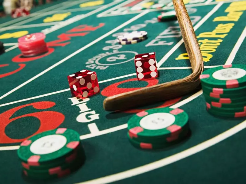 Las Vegas Bets on Canadian Dollar Parity to Win Back Boycotting Tourists