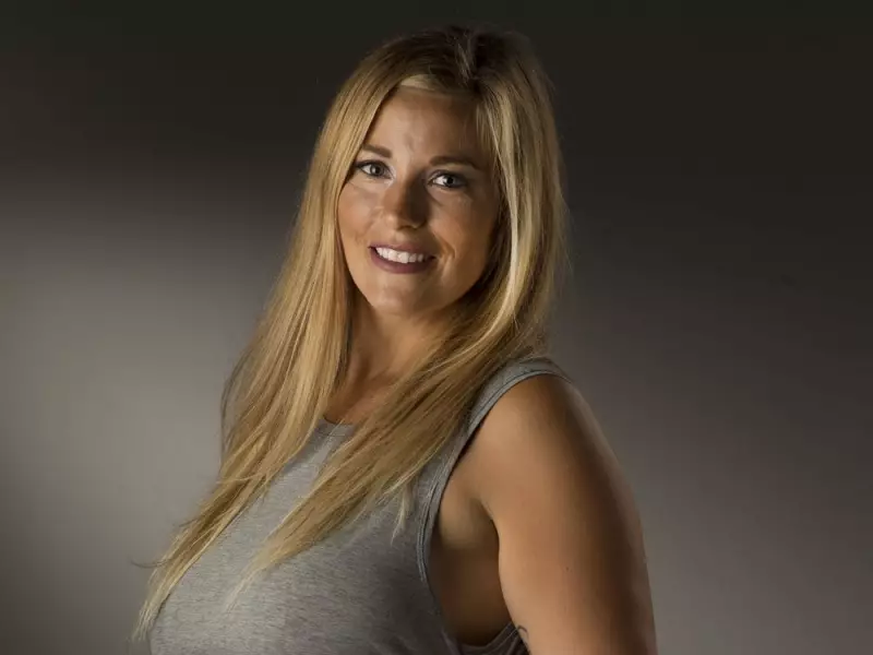 Meet Stephanie: Toronto's 2019 SUNshine Girl with a Passion for Fitness & Family