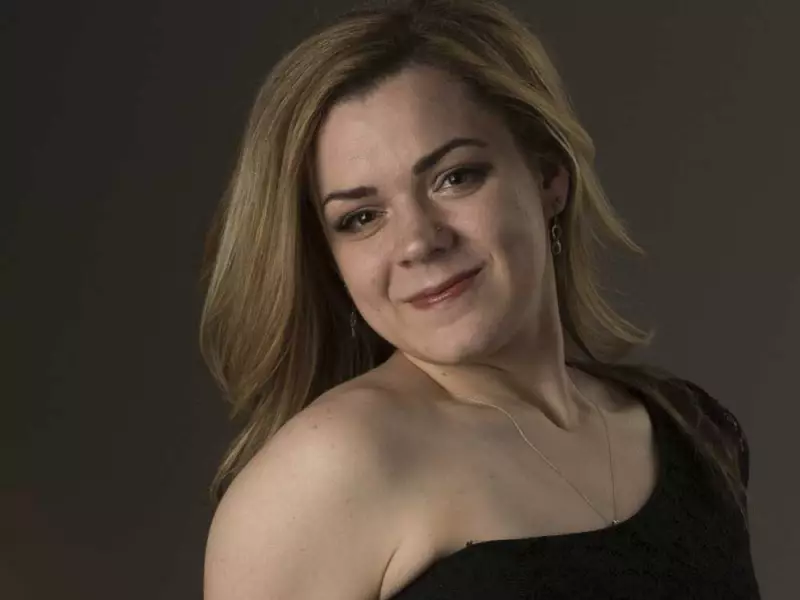 Meet Vicky: Toronto's Petite SUNshine Girl from 2018 Loves Zumba and Volunteering