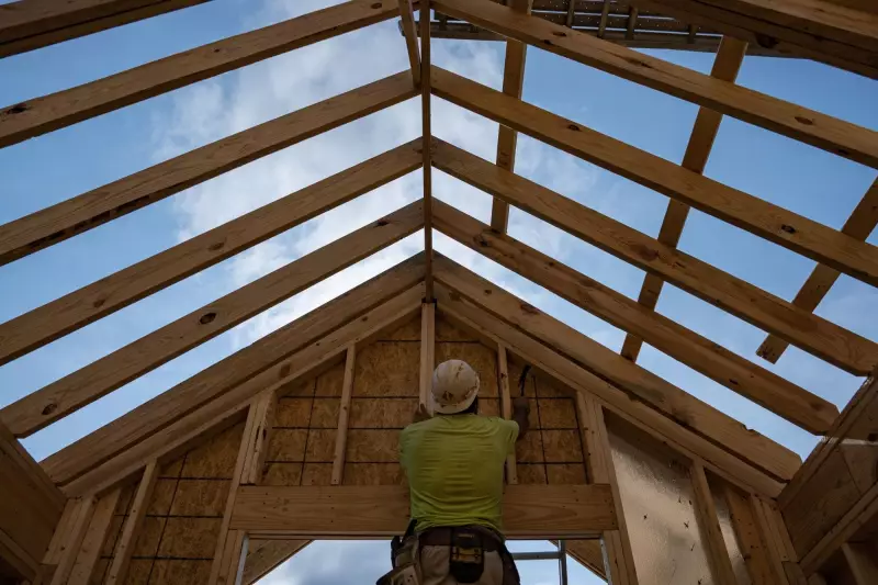 Montreal Residential Construction Strike Looms Wednesday as APCHQ Balks at Member Consultation