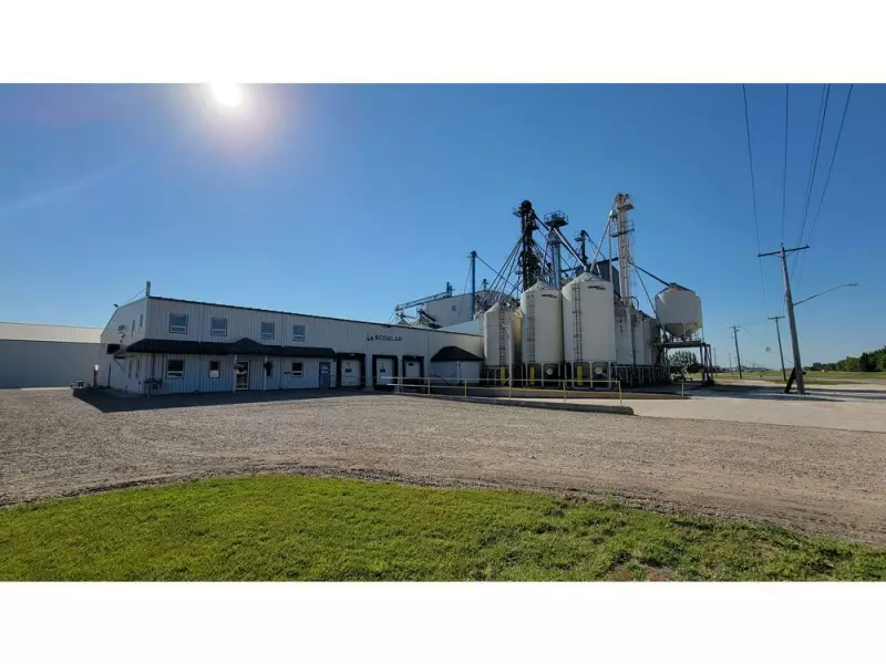 Orenda Commodity Services Acquires Scoular's Sunflower and Bird Food Business in Manitoba