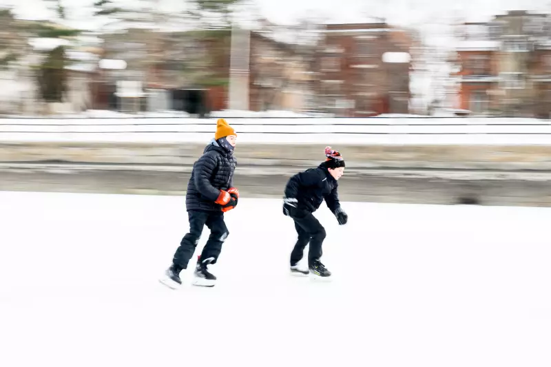 Rideau Canal Skateway Fully Opens for Season on Cold, Snowy Ottawa Monday