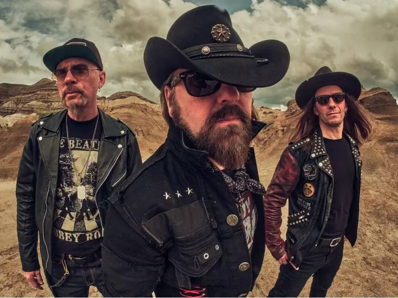 Road Hammers & Doc Walker Share Stage in Calgary for 'Til The Wheels Fall Off' Tour