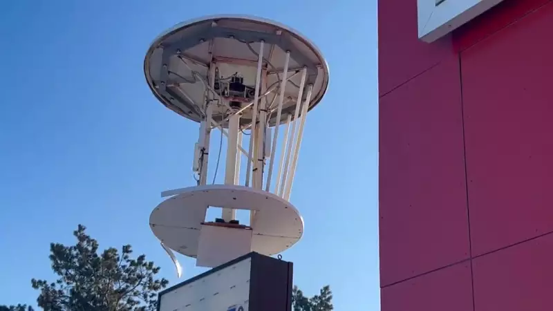Saskatchewan Windstorm Hits 93 km/h, Topples KFC Sign in Prince Albert