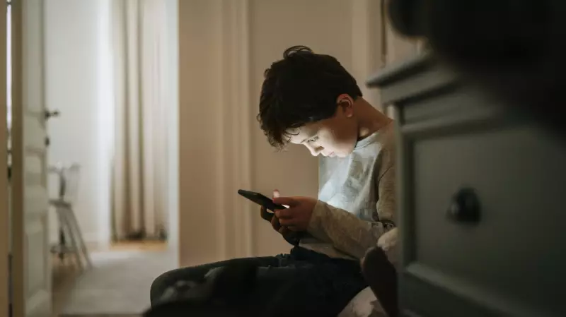 Study Suggests Age 12 May Be Risky Milestone for Children Receiving Smartphones