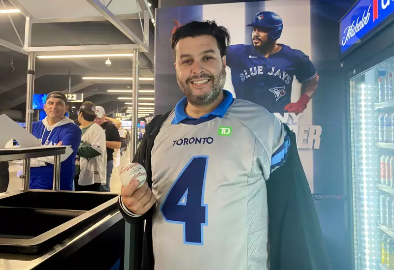 Toronto Blue Jays Fan Nets $30,000 for ALCS Home Run Ball