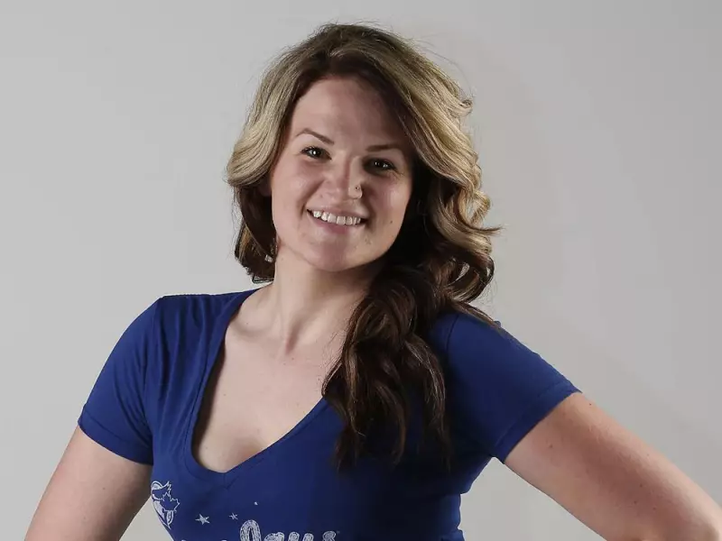 Toronto Sun's SUNshine Girl Melissa Reveals Artistic Passions and Dream Car