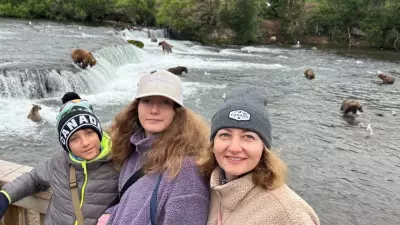 Calgary Author Writes Children's Book Inspired by Banff's Famous Bear 'The Boss'