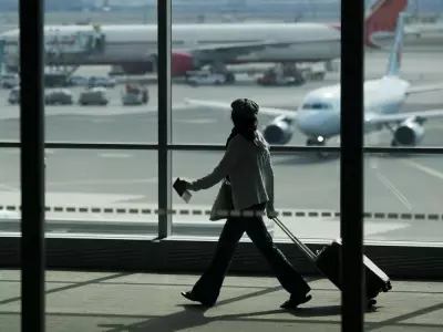 Comedian Detained at Toronto Airport Amid Anti-Israel Lawfare Controversy