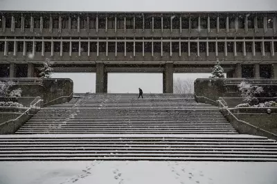 Educators Embrace AI Tools in Classrooms, Warn of Rapid Evolution and Imperfections