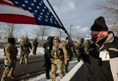 Hundreds More Federal Officers Deployed to Minneapolis After ICE Shooting