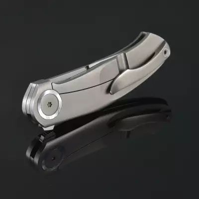 Knife Threat at Guelph Business: Two Employees Targeted, Suspect Sought