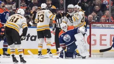 Pastrnak's 3-Point Night Powers Bruins to 6-2 Win Over Oilers in Edmonton