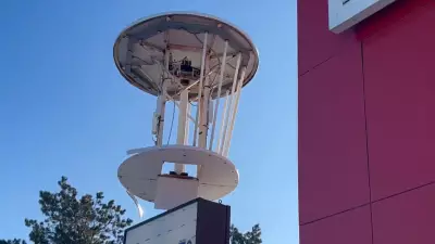Saskatchewan Windstorm Hits 93 km/h, Topples KFC Sign in Prince Albert