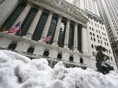 U.S. Dollar Slumps, Gold Hits $5,000 Milestone as Stocks Advance in 2026