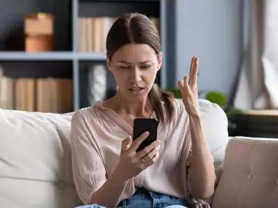 Women's Digital Dating Labour: The Exhausting Reality of Online Communication