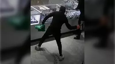 York Police Seek Suspects, Witnesses After Richmond Hill Jewelry Store Robbery
