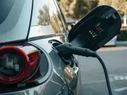 Alberta's Oil Economy Faces 10-Year Deadline as EVs Surge, Experts Warn