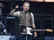 Bruce Springsteen Condemns ICE and Trump in Fiery Concert Speech