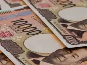 Canadian Pension Fund Advises Diversifying from U.S. Dollar to Yen, Franc, Gold