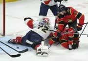 Florida Panthers Capitalize on Ottawa Senators' Errors for 3-2 Victory