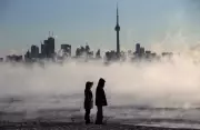 Frostbite Timeline Explained: How Quickly Danger Strikes in Toronto's Deep Freeze